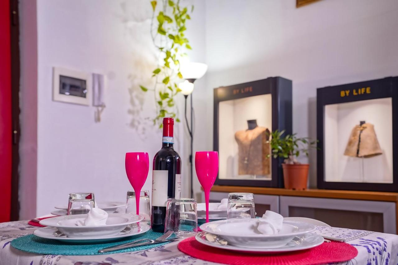 Center House Colosseo Apartment *